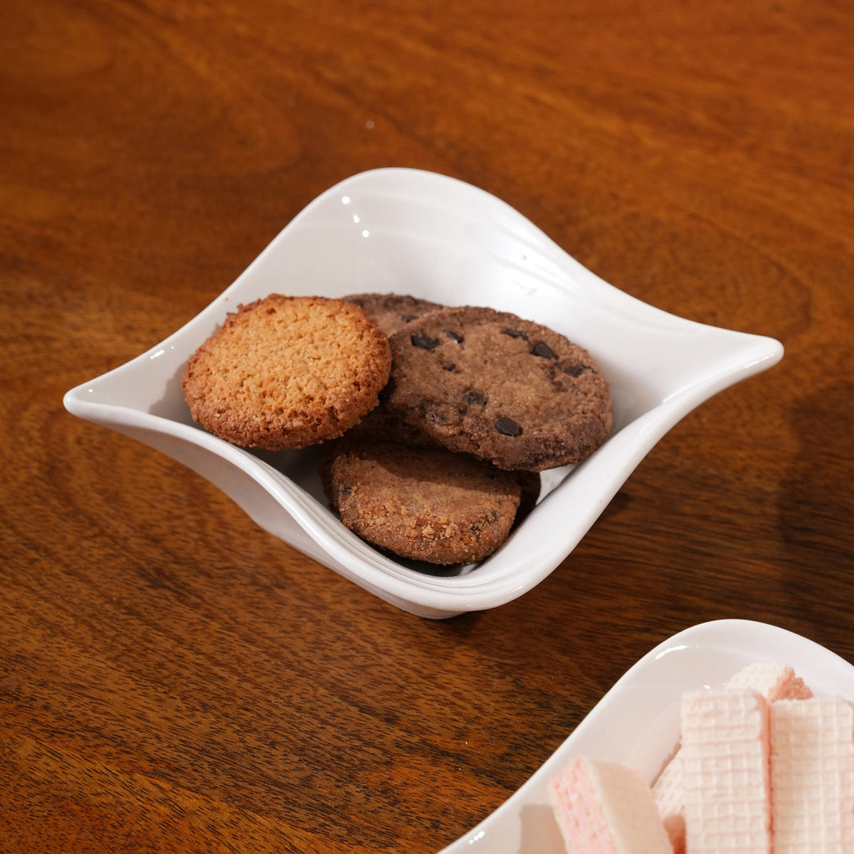 Wavy Ceramic Serving Bowls | 2-Piece Set