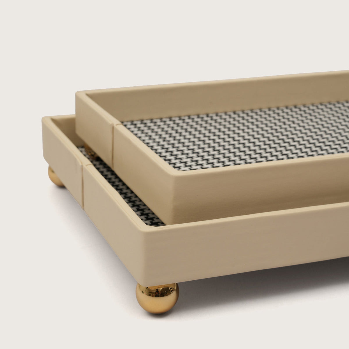 Checkered Organiser Tray Sphere Feet - Large