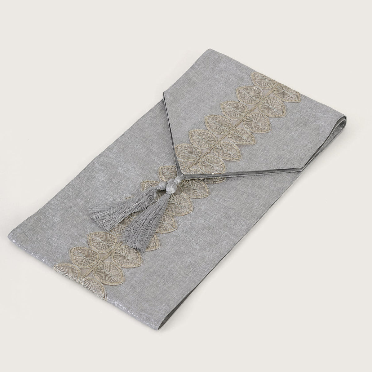 Botanical Vine Tapered Table Runner